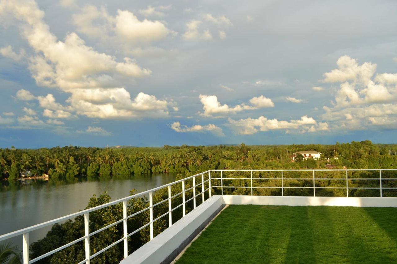 33 Lake Terrace Хиккадува Экстерьер фото
